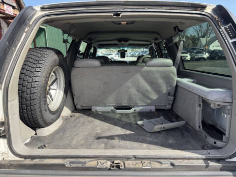 1999 Chevrolet Suburban C1500 LT