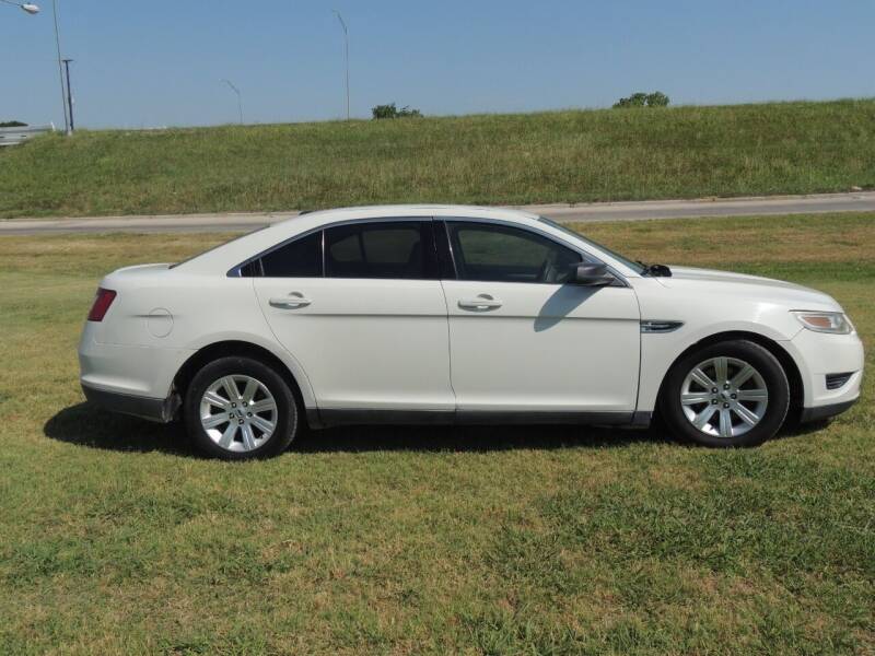 2011 Ford Taurus for sale at Brannan Auto Sales in Gainesville TX