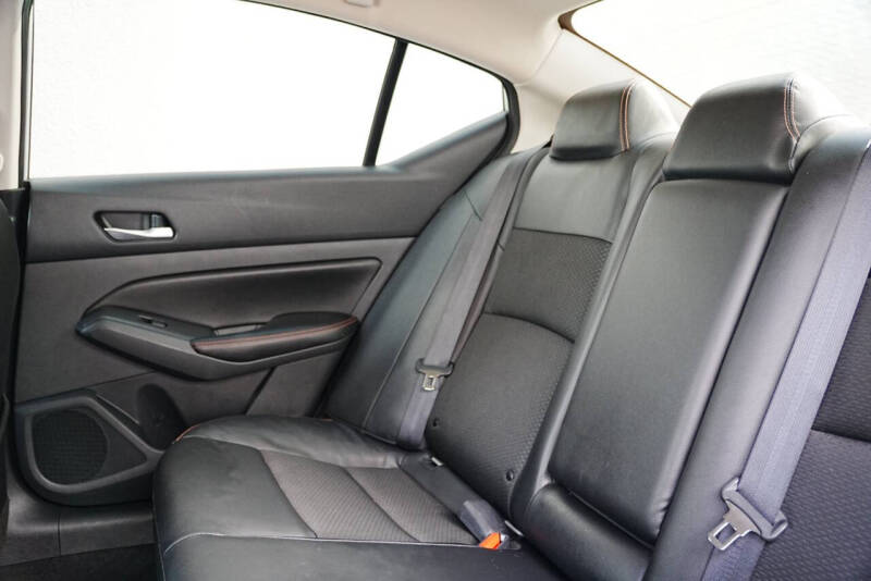 2022 Nissan Altima 2.5 SR