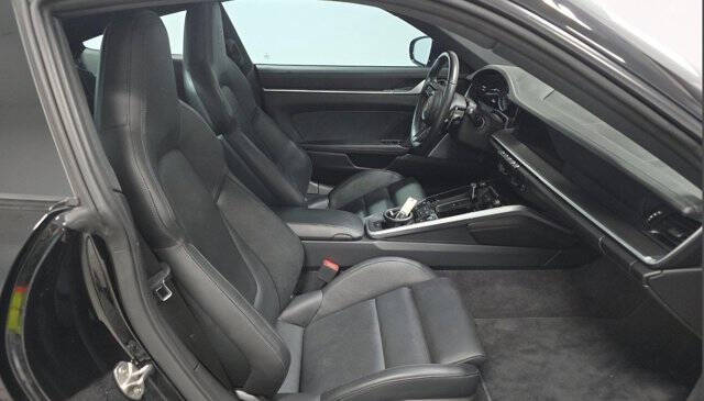 2020 Porsche 911 Carrera 4S