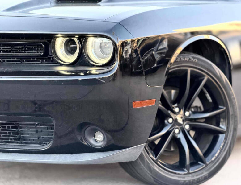 2017 Dodge Challenger SXT