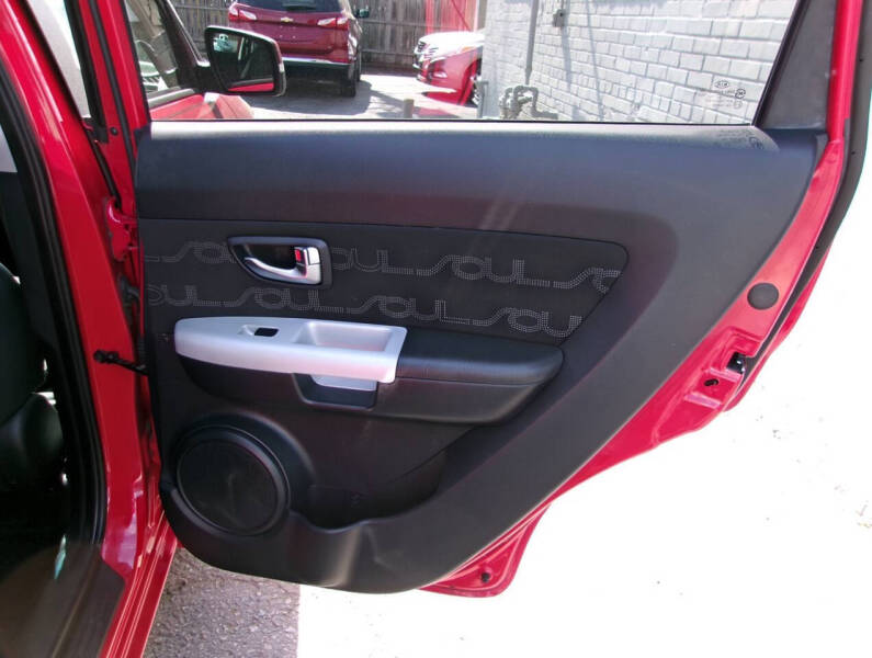 2012 Kia Soul +
