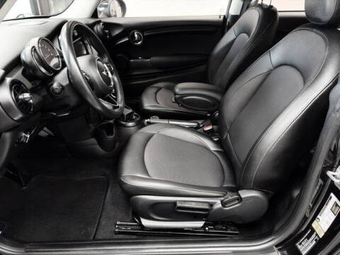 2017 MINI Hardtop 2 Door Cooper