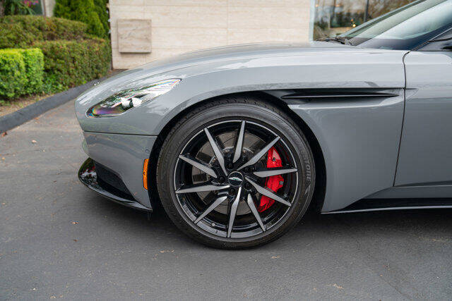 2018 Aston Martin DB11 4