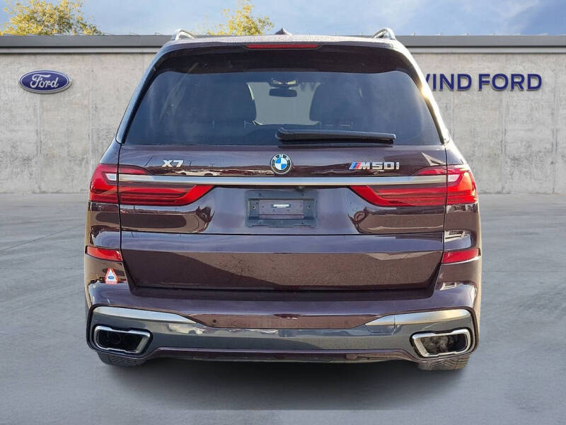 2022 BMW X7 M50i