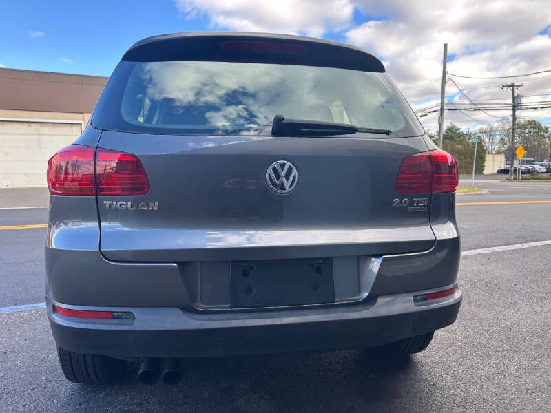 2015 Volkswagen Tiguan S 4Motion