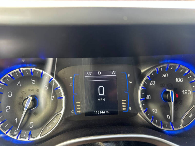 2020 Chrysler Voyager L
