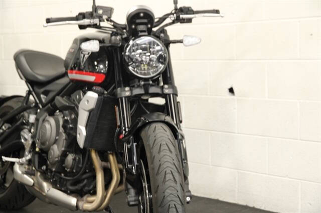 2023 Triumph TRIDENT 66