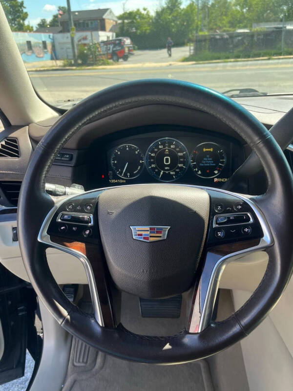 2015 Cadillac Escalade Luxury