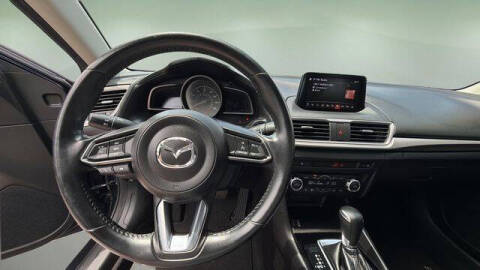 2018 Mazda MAZDA3 Touring