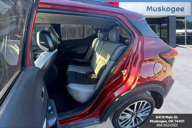 2023 Nissan Kicks SR