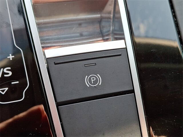 2023 Audi Q8 quattro Premium Plus 55 TFSI