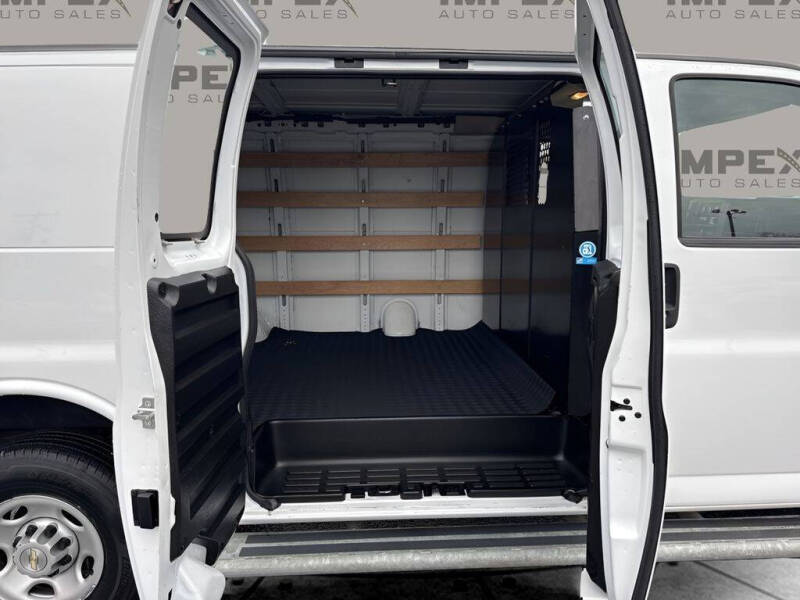 2024 Chevrolet Express 2500