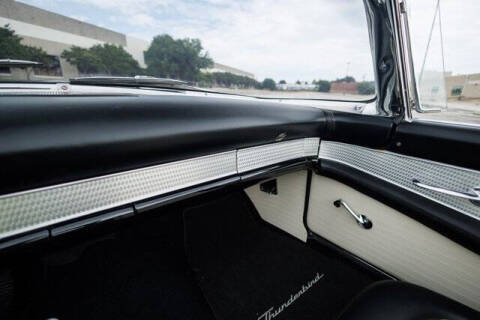 1956 Ford Thunderbird