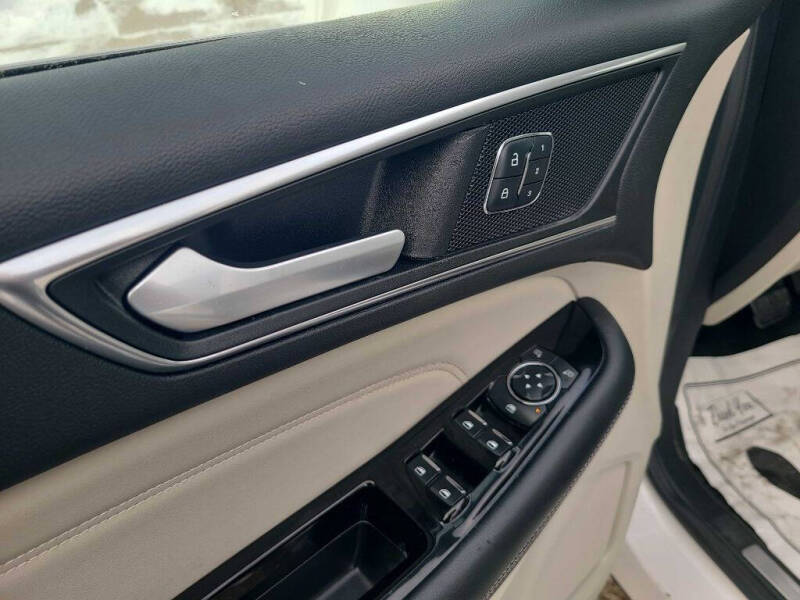 2016 Ford Edge Titanium