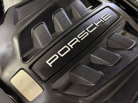2017 Porsche Macan GTS