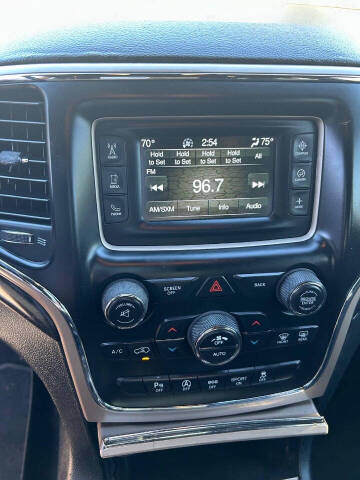 2017 Jeep Grand Cherokee Laredo