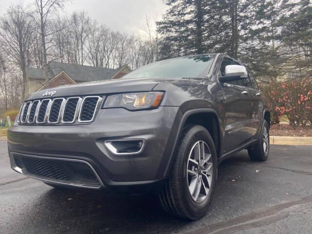 Jeep Grand Cherokee's photo