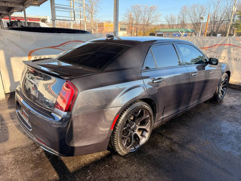 2019 Chrysler 300