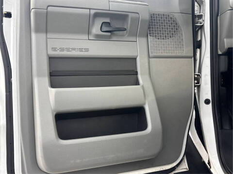 2013 Ford E-Series E-250