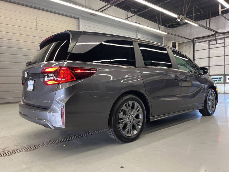 2025 Honda Odyssey Touring