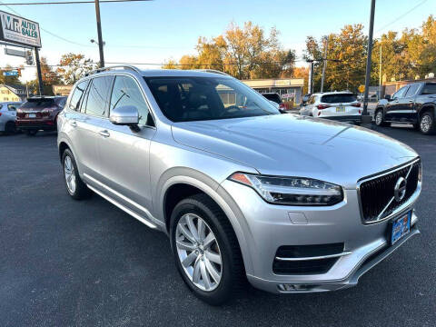 2016 Volvo XC90 T6 Momentum
