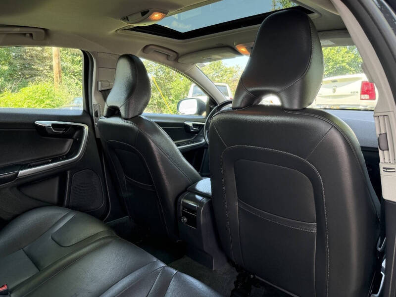 2016 Volvo S60 T5 Drive-E Premier
