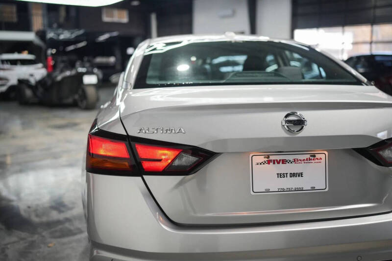 2021 Nissan Altima 2.5 SV