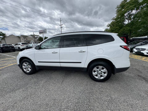 2017 Chevrolet Traverse LS