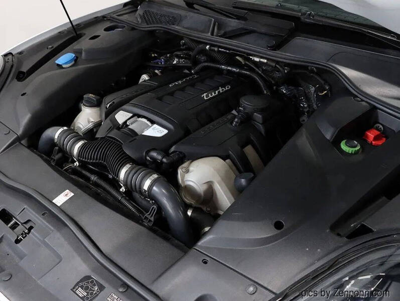 2015 Porsche Cayenne Turbo