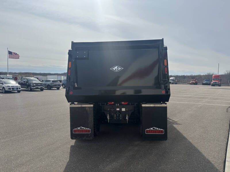 2027 Western Star 47X