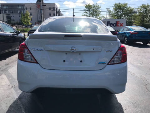 2015 Nissan Versa 1.6 S