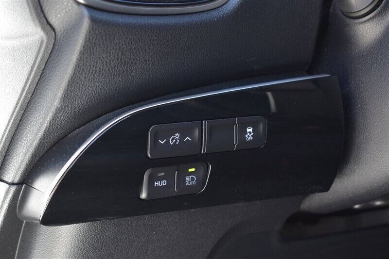 2017 Toyota Prius Four