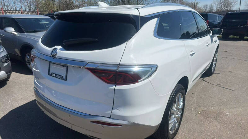 2022 Buick Enclave Premium