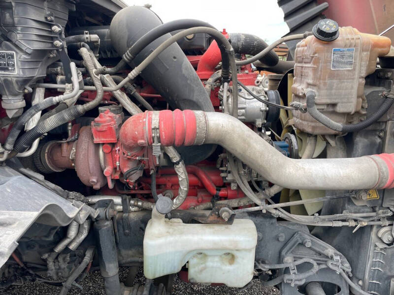 2022 International LT625