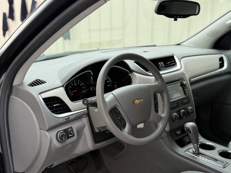 2017 Chevrolet Traverse LS