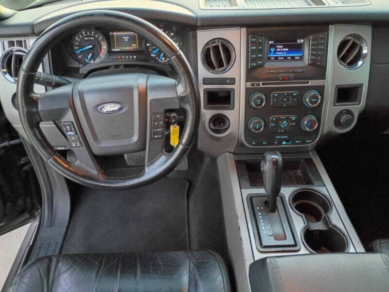 2017 Ford Expedition EL XLT
