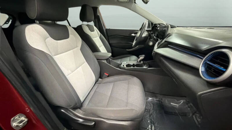 2025 Chevrolet Trax LS