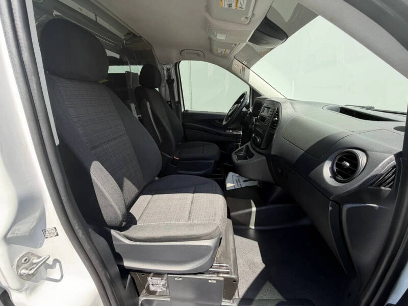 2017 Mercedes-Benz Metris