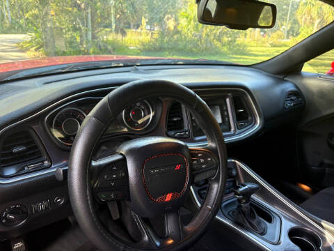 2015 Dodge Challenger SXT