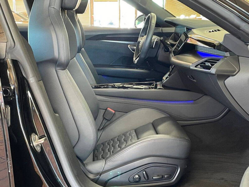 2022 Audi e-tron GT quattro Prestige