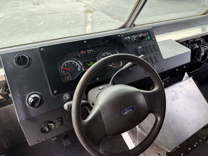 2017 Ford E-Series