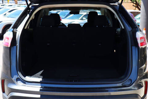2020 Ford Edge SE