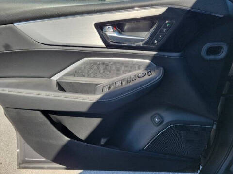 2025 Acura MDX w/Tech