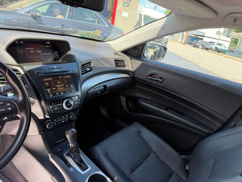2017 Acura ILX w/Tech