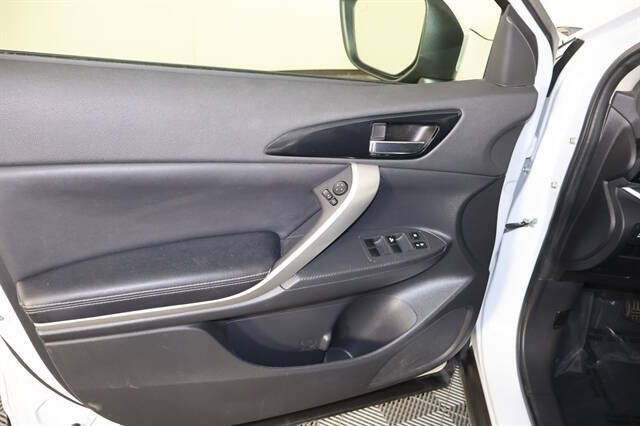 2022 Mitsubishi Eclipse Cross SE