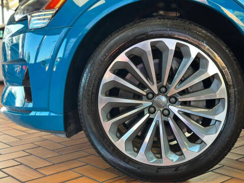 2019 Audi e-tron quattro Prestige