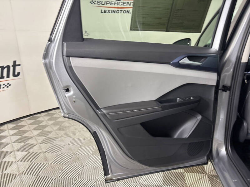 2024 Volkswagen Taos SE 4Motion