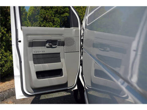 2013 Ford E-Series E-350 SD