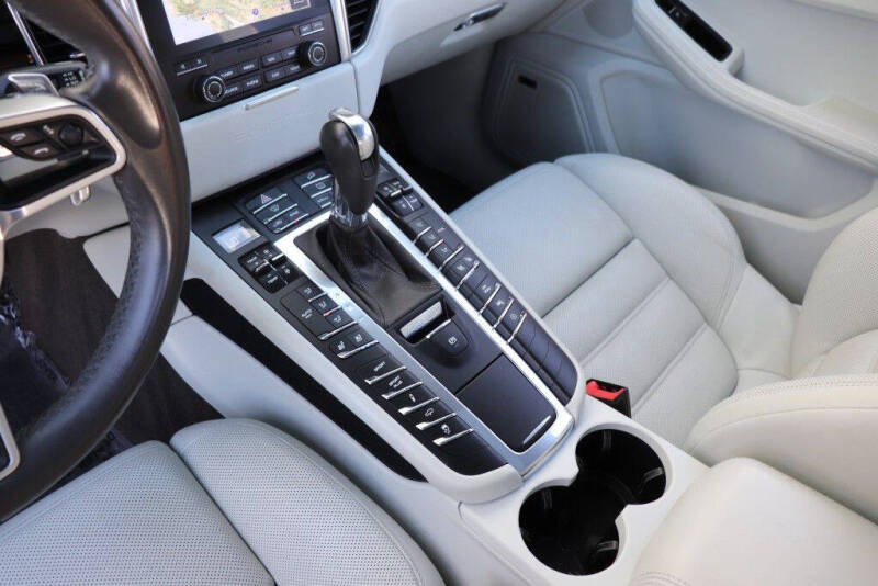 2018 Porsche Macan